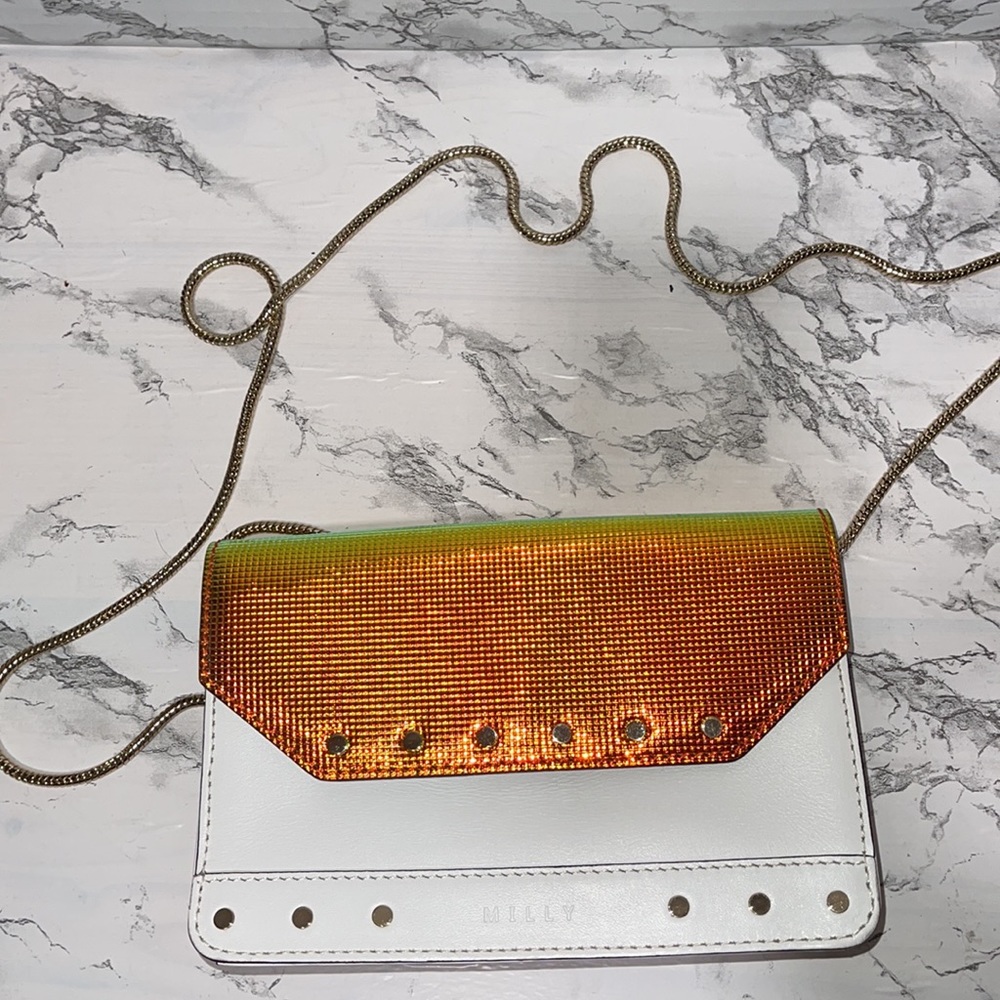 MILLY WHITE LEATHER BAG CHAIN STRAP AND ORANGE AND GREEN IRIDESCENT FLAP